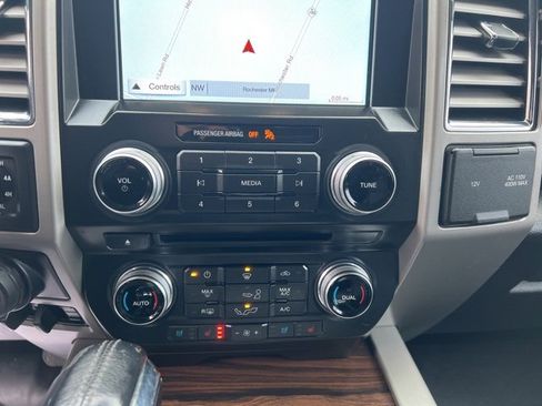 Used 2016 Ford F150 Lariat w/ Equipment Group 502A Luxury image 28