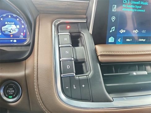 Used 2024 Chevrolet Tahoe High Country w/ Advanced Technology Package image 27