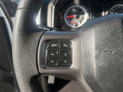 Used 2024 RAM 1500 Classic SLT image 27