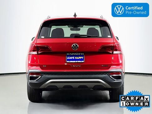 Certified 2024 Volkswagen Taos SE image 6