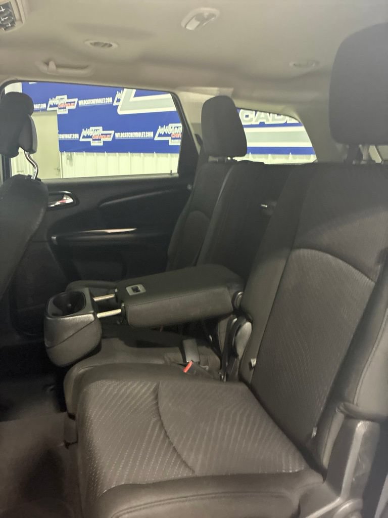 Used 2019 Dodge Journey SE w/ Connectivity Group FWD image 23