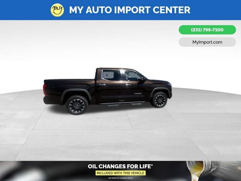 Used 2024 Toyota Tundra Limited w/ Power Package AWD/4WD image 8