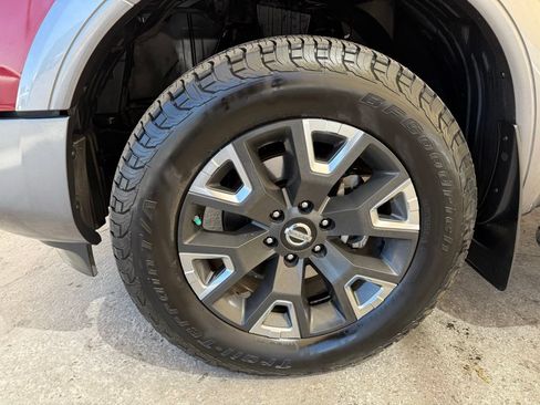Used 2021 Nissan Titan Platinum Reserve w/ Moonroof Package AWD/4WD image 12
