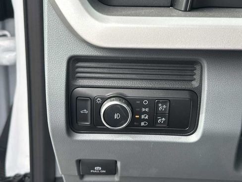 New 2024 Ford F250 XL w/ XL Chrome Package RWD image 19