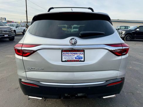 Used 2020 Buick Enclave Essence w/ Sport Touring Edition AWD/4WD image 4