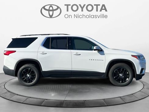 Used 2019 Chevrolet Traverse LT FWD image 6