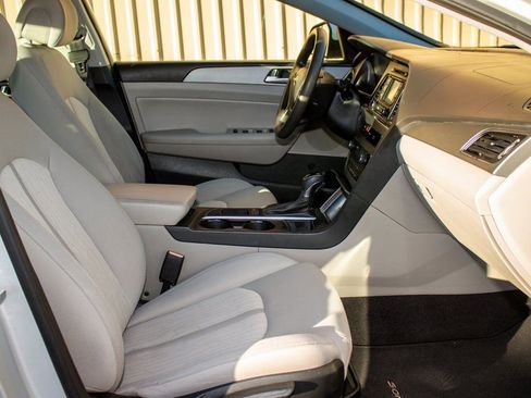 Used 2016 Hyundai Sonata SE image 22