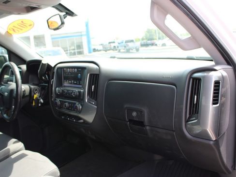 Used 2018 Chevrolet Silverado 1500 LT w/ All Star Edition RWD image 31