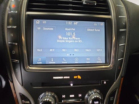 Used 2020 Lincoln Nautilus Reserve w/ Equipment Group 202A AWD/4WD image 15