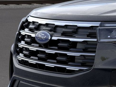 New 2026 Ford Explorer Active image 17