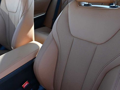 New 2026 BMW 330i 330i w/ M Sport Package image 9