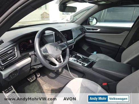Used 2024 Volkswagen Atlas Cross Sport SEL R-Line image 7