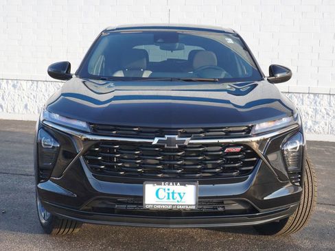 New 2026 Chevrolet Trax RS FWD image 5