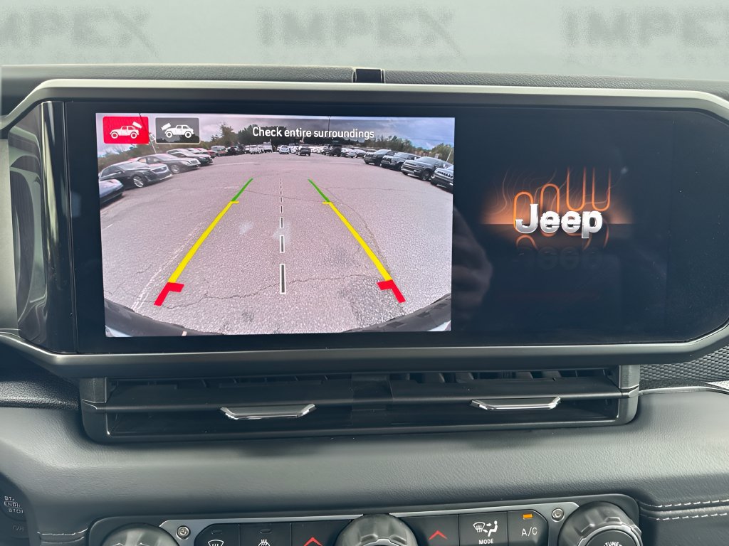 Used 2026 Jeep Wrangler Rubicon AWD/4WD image 19