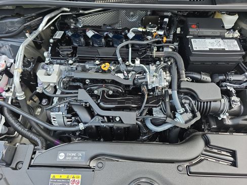 Used 2025 Toyota Corolla LE FWD image 28