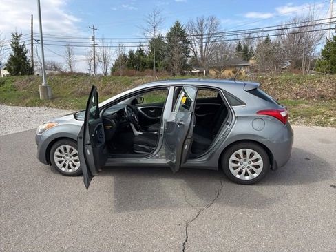 Used 2016 Hyundai Elantra GT image 15