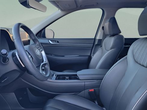 Used 2024 Hyundai Palisade Limited FWD image 15