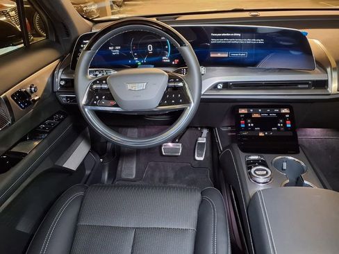 New 2026 Cadillac Vistiq Sport AWD/4WD image 14