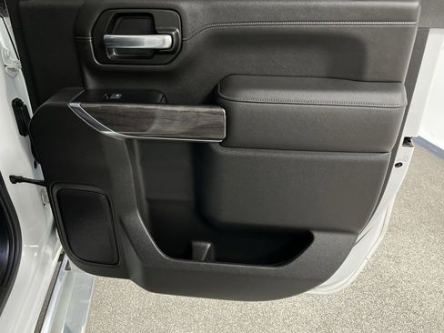 Used 2020 Chevrolet Silverado 2500 LTZ image 59