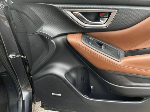 Used 2019 Subaru Forester Touring image 23