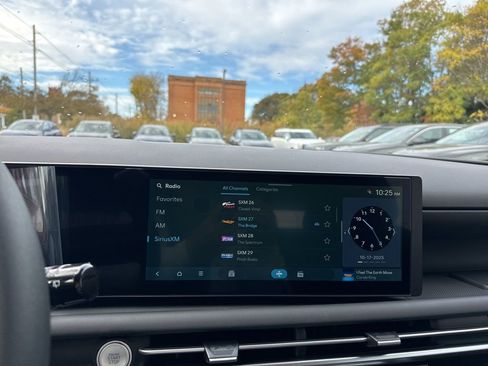 New 2026 Hyundai Tucson SE image 23