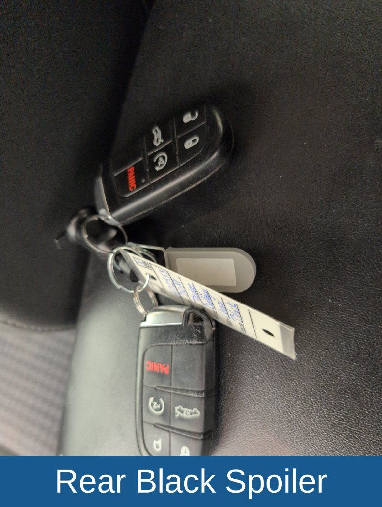 Used 2019 Dodge Challenger R/T RWD image 33
