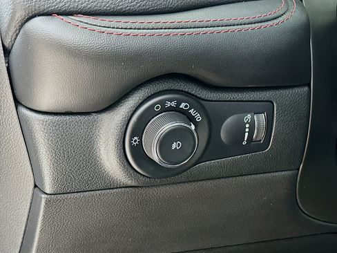 Used 2023 Dodge Durango GT image 10