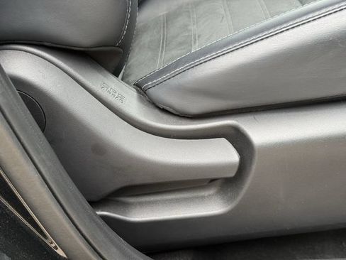 Used 2024 Mitsubishi Outlander SE FWD image 30