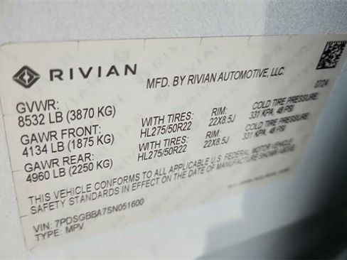 Used 2025 Rivian R1S Adventure image 63