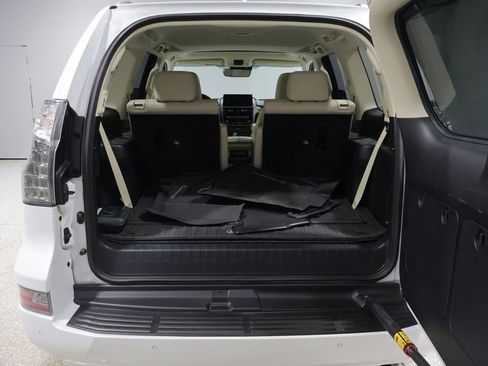 Used 2022 Lexus GX 460 Premium image 21