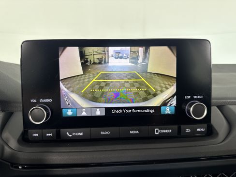 Used 2025 Honda Accord SE image 37