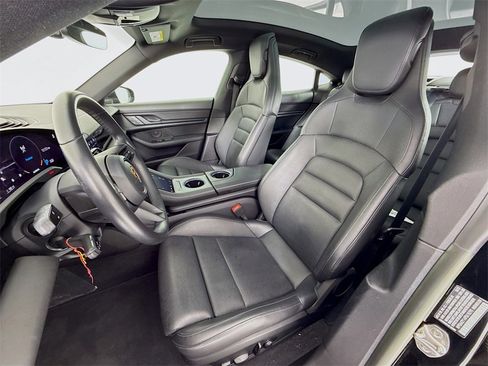 Certified 2023 Porsche Taycan image 5