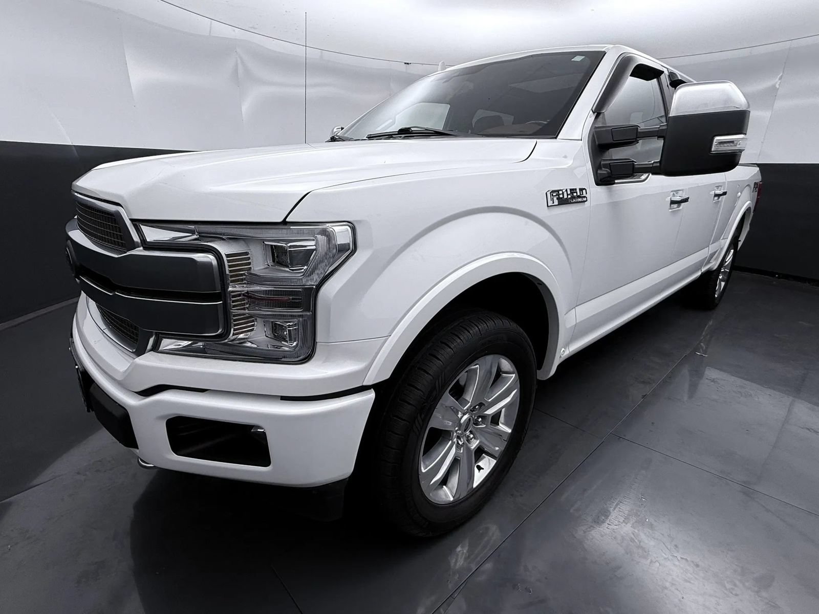 Used 2020 Ford F150 Platinum w/ Technology Package AWD/4WD image 3