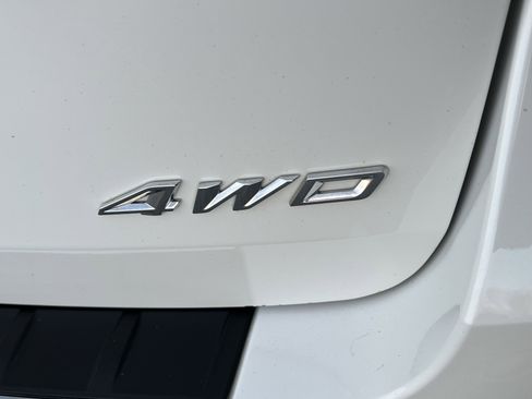 Used 2023 Ford Explorer Platinum w/ Technology Package image 12