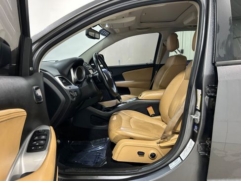 Used 2015 Dodge Journey R/T w/ Rear Seat Video Group AWD/4WD image 4