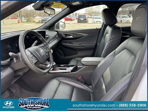 Used 2025 Buick Envista Sport Touring w/ Convenience I Package image 16