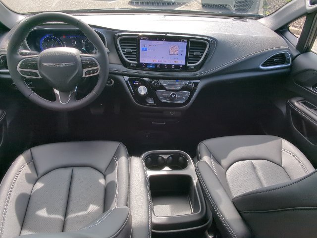 New 2026 Chrysler Pacifica Select FWD image 15