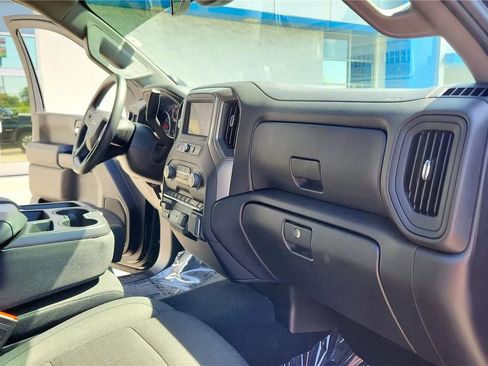 Used 2024 Chevrolet Silverado 2500 Custom w/ Custom Value Package AWD/4WD image 31