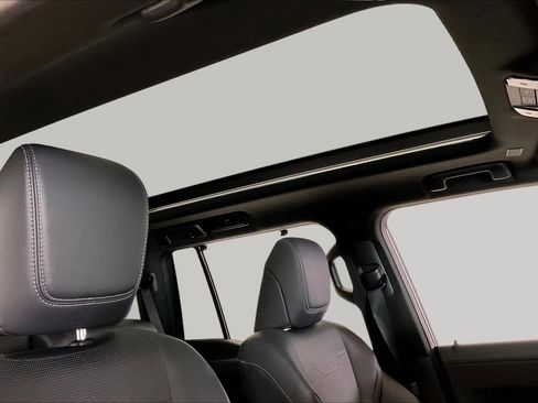 Used 2024 Lexus GX 550 w/ Accessory Package (2T) AWD/4WD image 27