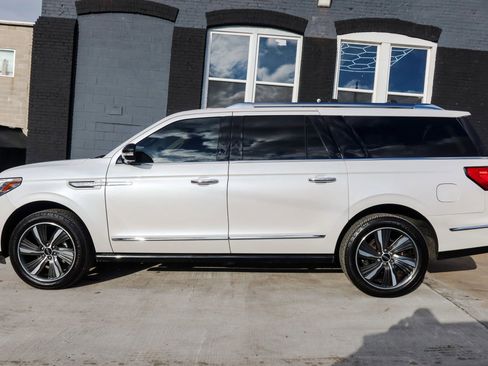 Used 2019 Lincoln Navigator L Reserve w/ Cargo Package image 5