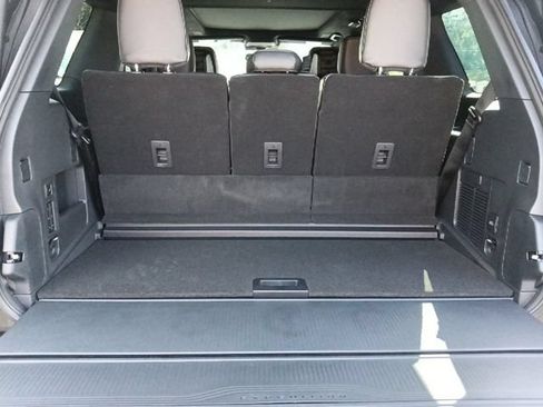 New 2026 Ford Expedition Platinum w/ Stealth Performance Package AWD/4WD image 32
