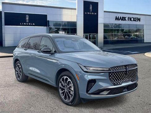 New 2026 Lincoln Nautilus Reserve image 1