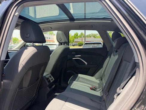 Used 2025 Audi Q5 Premium w/ Premium Plus AWD/4WD image 23