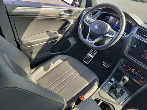 Certified 2023 Volkswagen Tiguan SE R-Line image 3