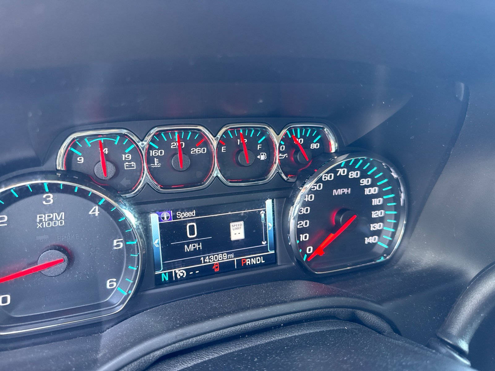 Used 2017 GMC Yukon SLT RWD image 11