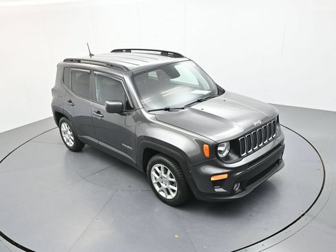 Used 2020 Jeep Renegade Latitude FWD image 22