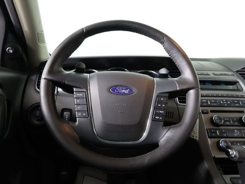Used 2010 Ford Taurus SEL image 27