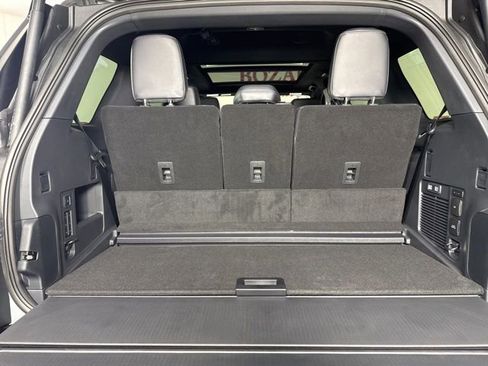 New 2025 Ford Expedition Platinum w/ Stealth Appearance Package image 26