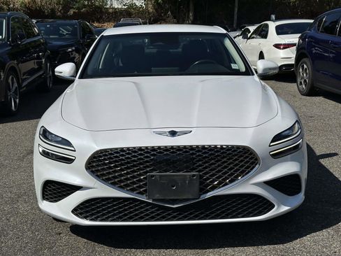 Used 2023 Genesis G70 2.0T image 8