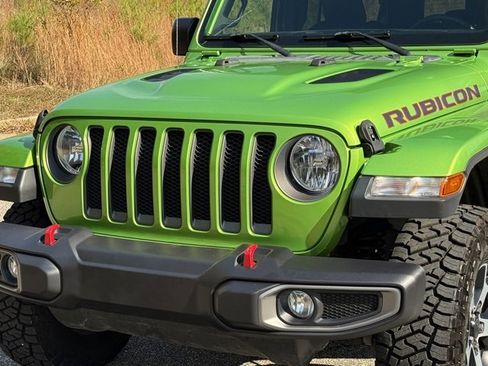 Used 2019 Jeep Wrangler Unlimited Rubicon w/ Cold Weather Group image 10